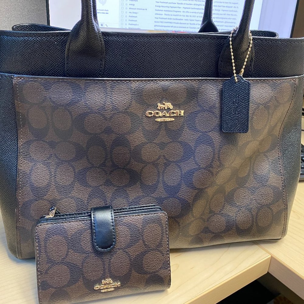 Coach purse and matching wallet